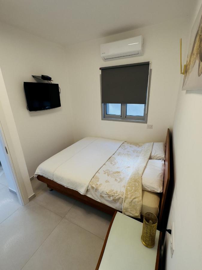 Amazing 2Rooms Apt In Bat Yam - Step By The Beach Екстериор снимка